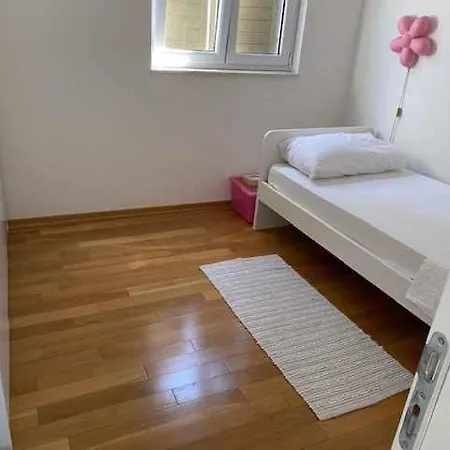 In 43528 * クレック