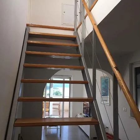 In 43528 * クレック