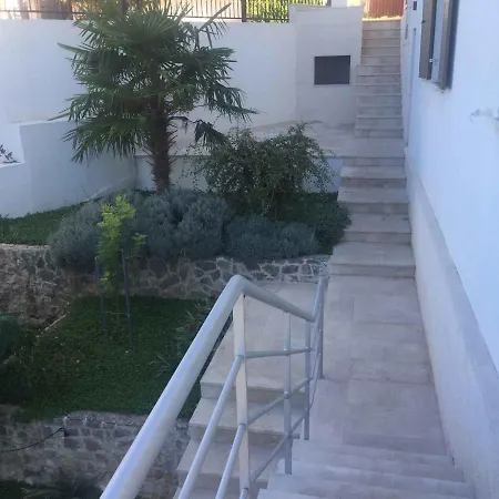 In 43528 *